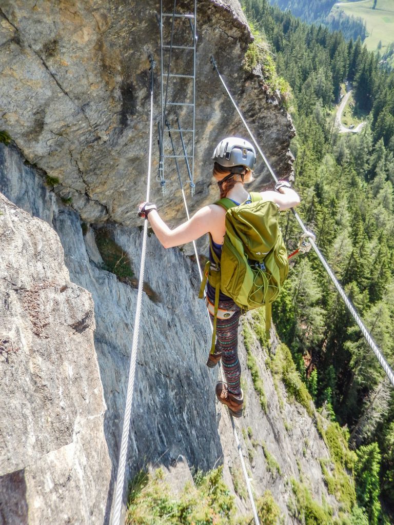 Zweite Seilbrücke mit Leiter. Foto: Judith Hammer