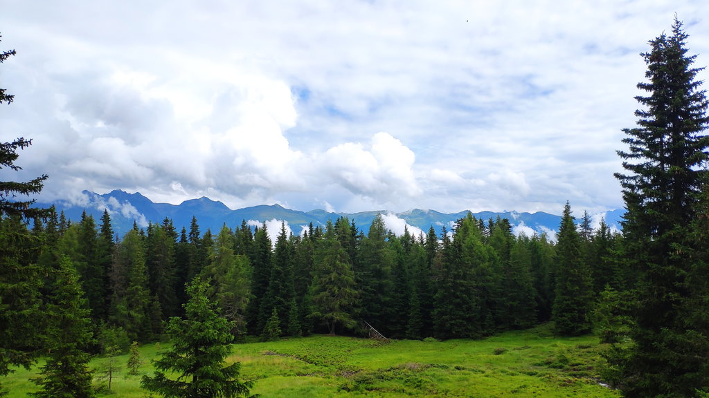 Wolkenpanorama am Weg zur Ronerhütte. Foto Birgit Matzinger