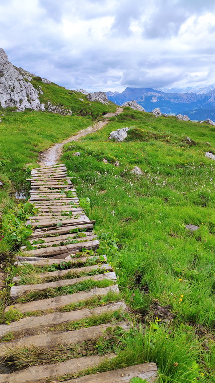 Rundweg Peitlerkofel, Ausblick vom Zendleser Kofel. Fotos Birgit Matzinger