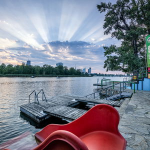 44 Zum Sport- und Freizeitzentrum Alte Donau