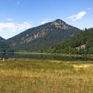 Wander- (und Radl-)Runde zu idyllischen Almen und wildromantischen Seen
