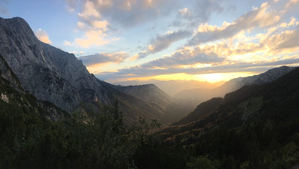 Sonnenuntergang im Kaisertal. Foto Veronika Schöll