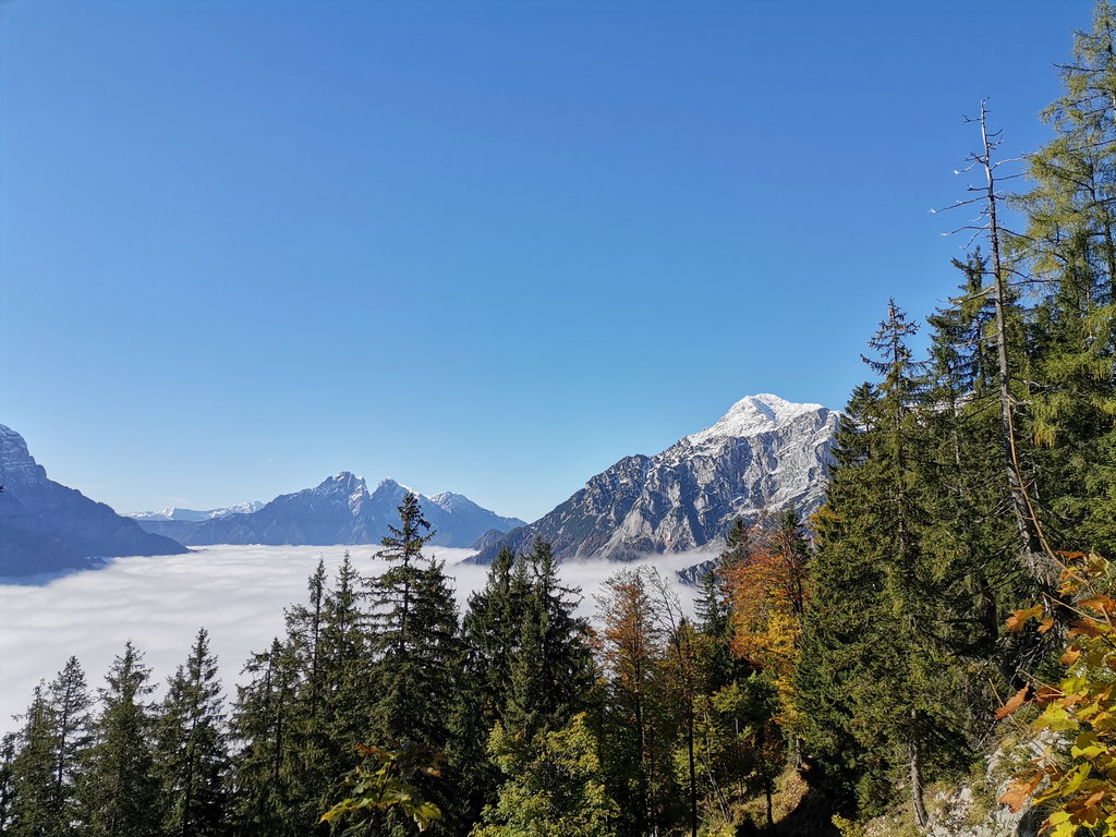 Überm Wolkenmeer. Buchtstein, Riffel und Reichenstein. Foto Veronika Schöll