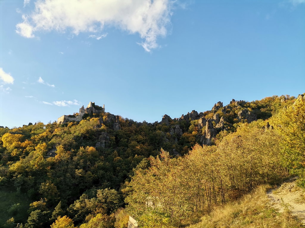 Ruine Dürnstein und Felsarena. Foto Veronika Schöll
