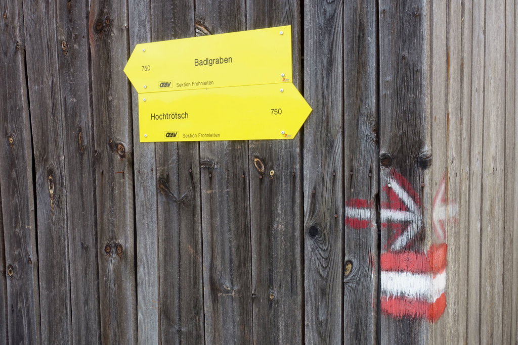 Wegweiser Hochtrötsch. Foto: Peter Backé