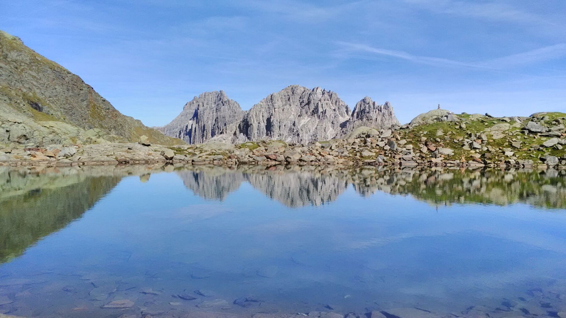 Alfaiersee mit Illmitzer Spitzen im Hintergrund. Foto: David Kurz