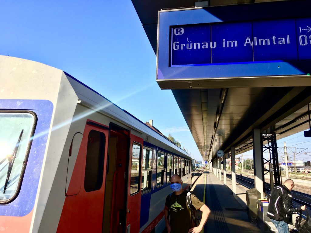 Einstieg in den REX. Foto: Stefan Hochhold