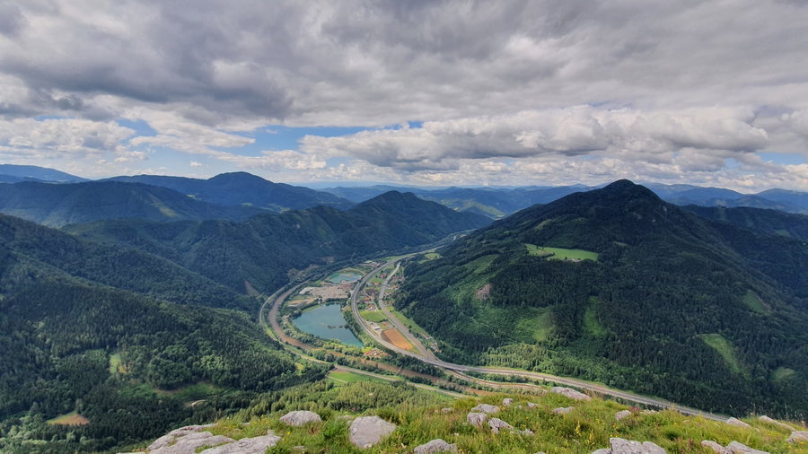 Ausblick vom Gipfel des Röthelstein. Foto: Alexander Flicker