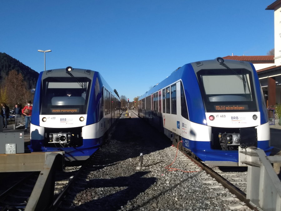 Zugtreffen am Bahnhof Schliersee. Foto: Nikolaus Vogl