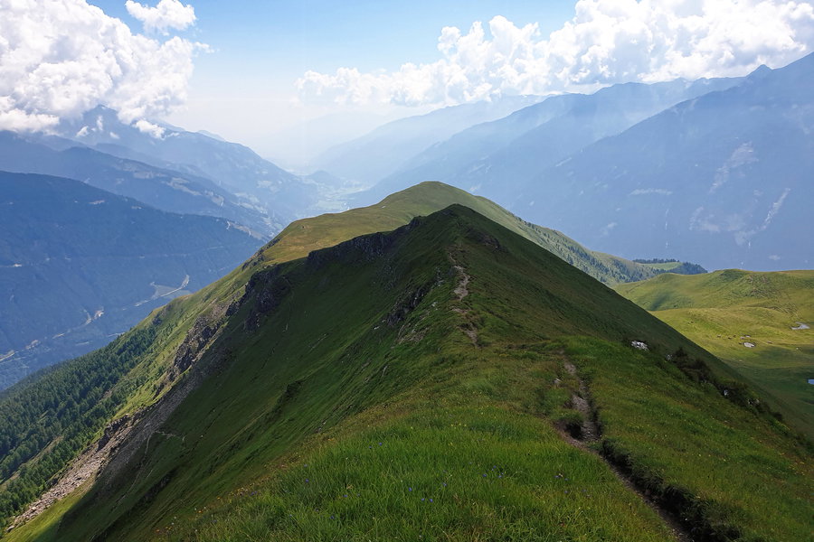 Blick zur Lassacher Höhe. Foto: Leopold Pollak