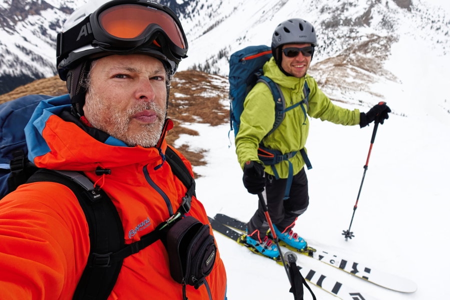 Ski sind angeschnallt und gleich fahren wir los. Foto: Martin Heppner