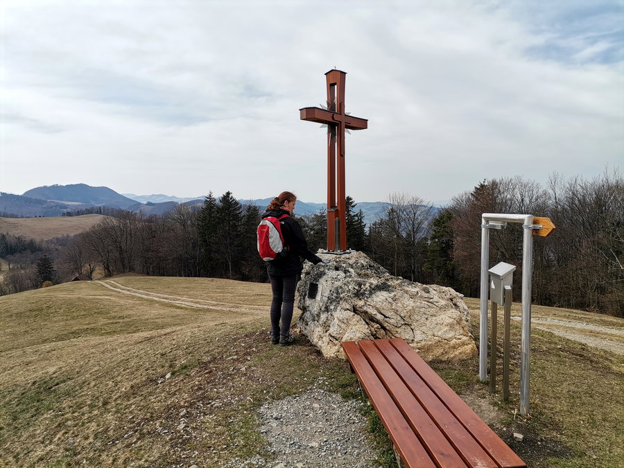 Gipfelkreuz am Kaiserkogel. Foto Veronika Schöll