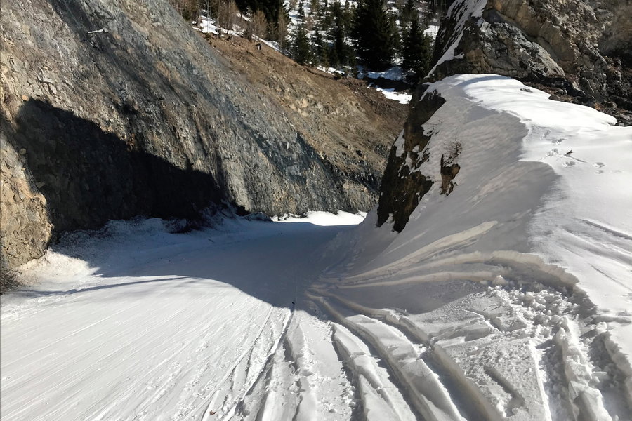 Auf der Bürgeralm Mautstrasse zwischen den Felsen hindurch, Foto: David Kurz