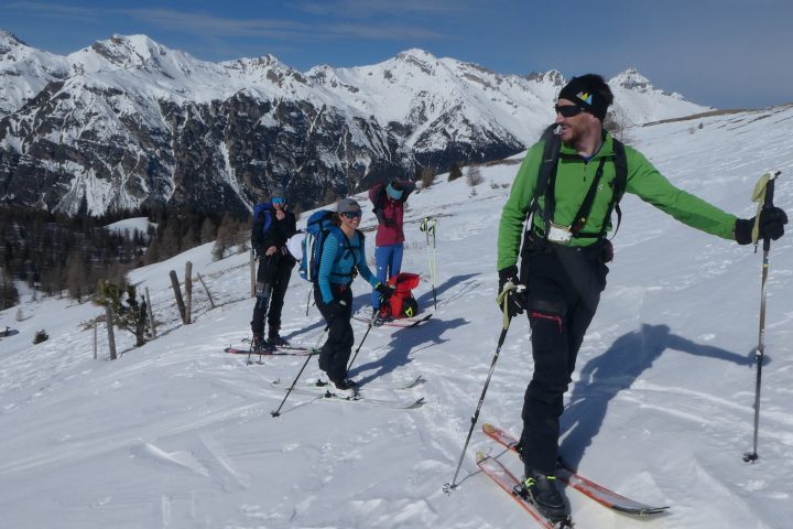 Unser Guide Thomas, Wappenadlerimitat. Fotos Karl Plohovich