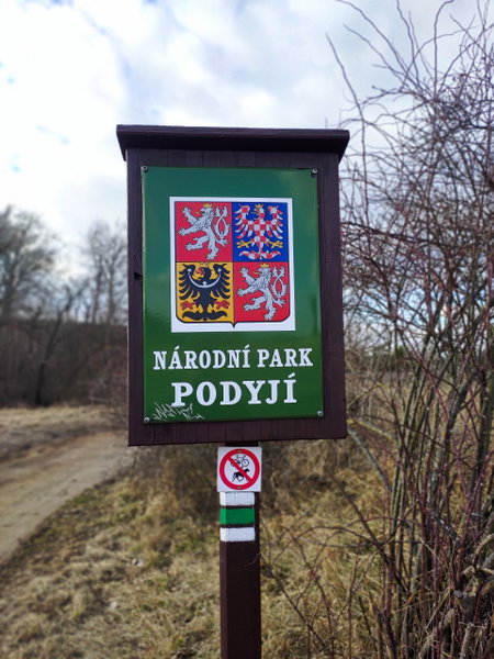 Nationalparkschild 2. Foto: Simon Widy