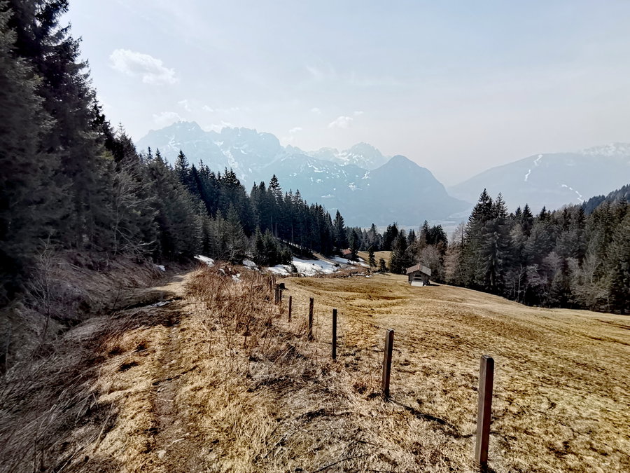 Zurück zum Dolomitenblick am Eggensteig. Foto Veronika Schöll