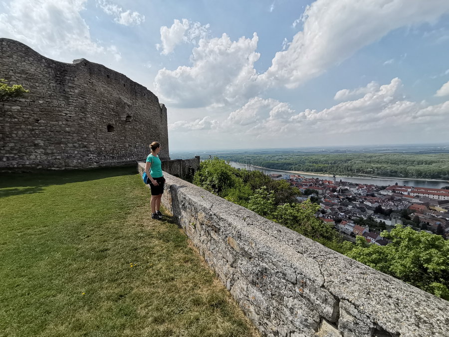 Schöner Blick nach Hainburg. Foto Veronika Schöll