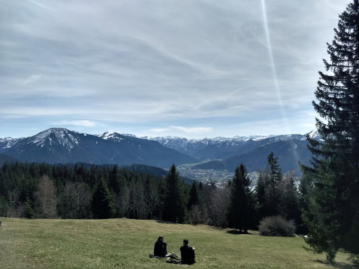 Blick zum Wallberg und ins Tegernseer Tal. Foto: Nikolaus Vogl