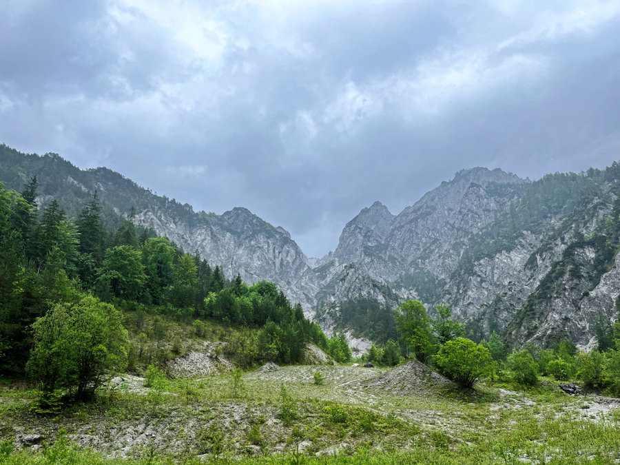 Schöne Aussichten trotz Wolken und Regen. Foto: Birgit Matzinger