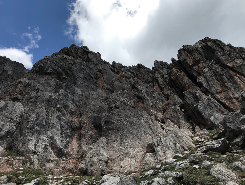 Die Felspyramiden der Geistertürme von unten. Foto: David Kurz