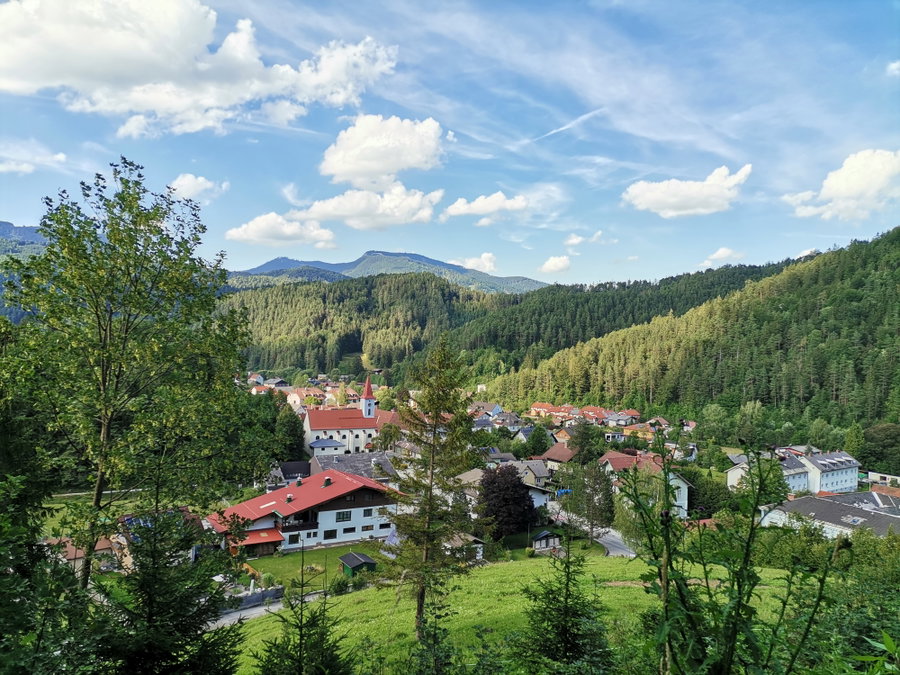 Malerisch liegt Hohenberg im Traisental. Foto Veronika Schöll