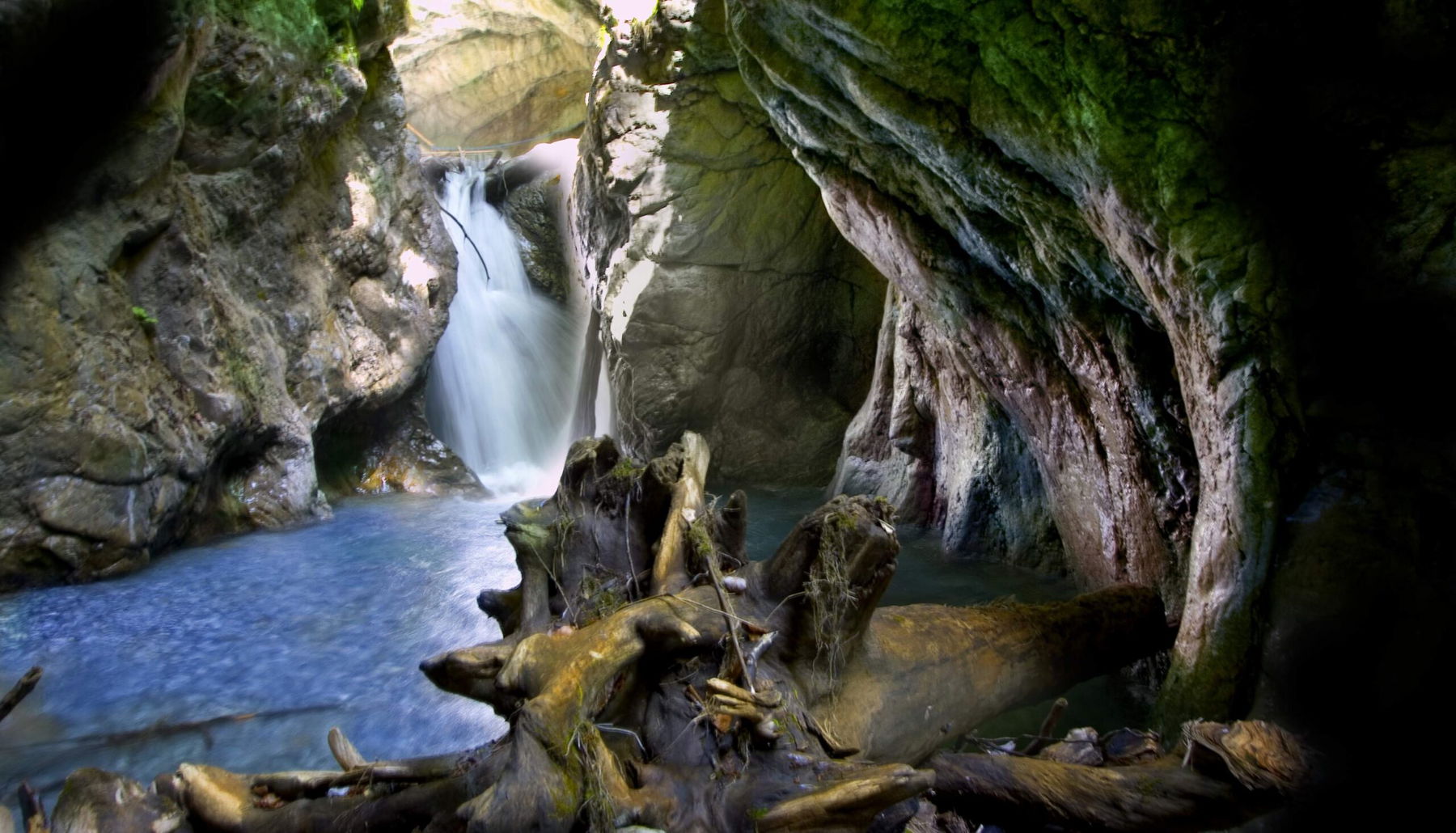 Durch die Wolfsklamm nach St. Georgenberg