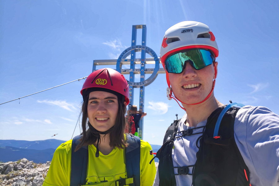 Gipfelfoto am Preinerwandkreuz. Foto: Simon Widy
