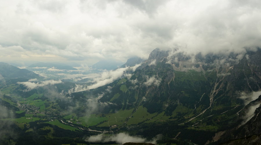 Südseitige Hänge des Steinernen Meeres. Foto Alpenverein Saalfelden