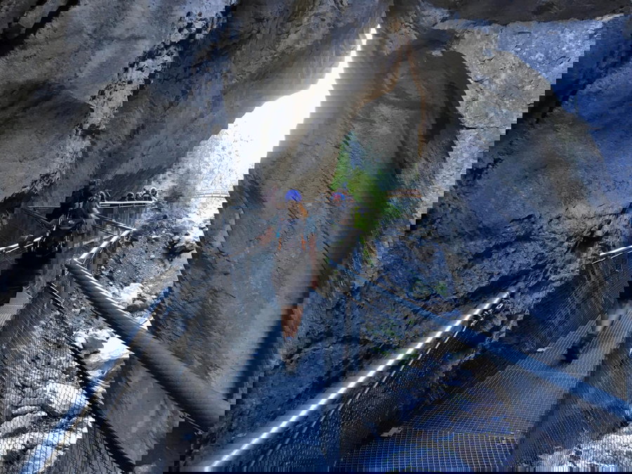 Schnanner klamm Karawane. Foto Veronika Schöll