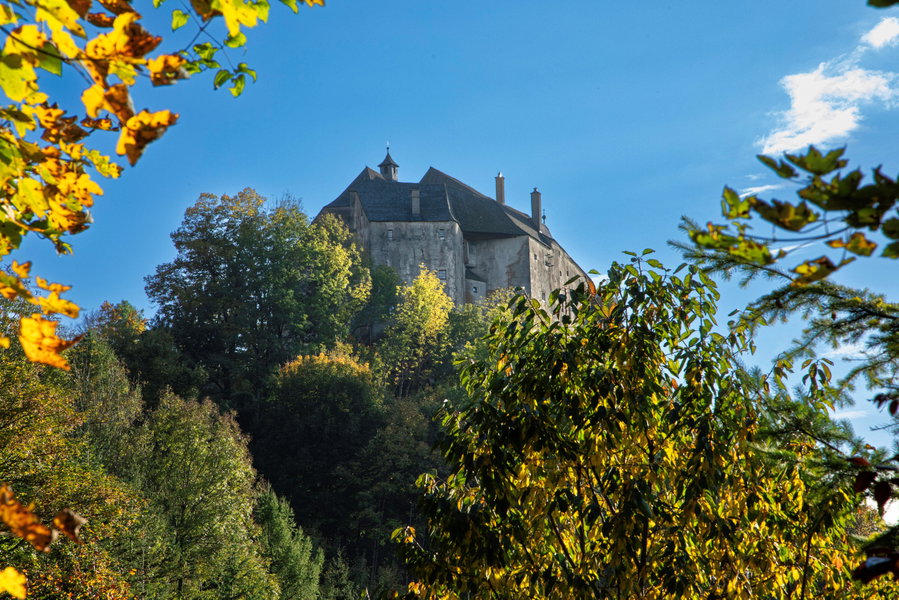 Ein Blick zurück zur Burg Altpernstein. Foto: Eva Maria Ginal