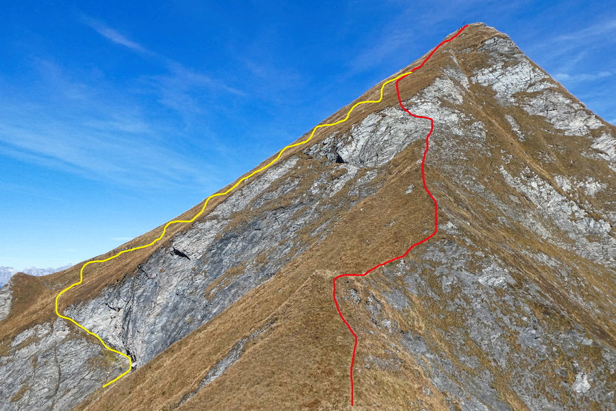 Bernkogel – Grat vom Sladinkopf (rot) und Normalweg (gelb). Foto: Karl Plohovich