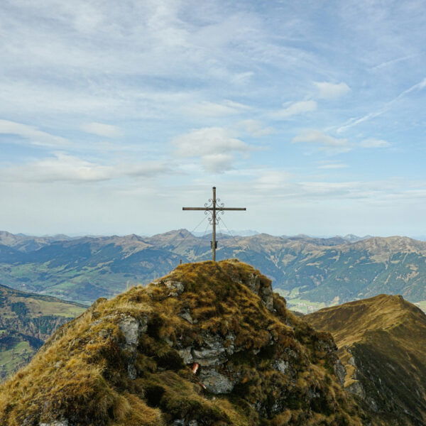 Gipfelkreuz Lärchwand. Foto: Alpenverein Saalfelden