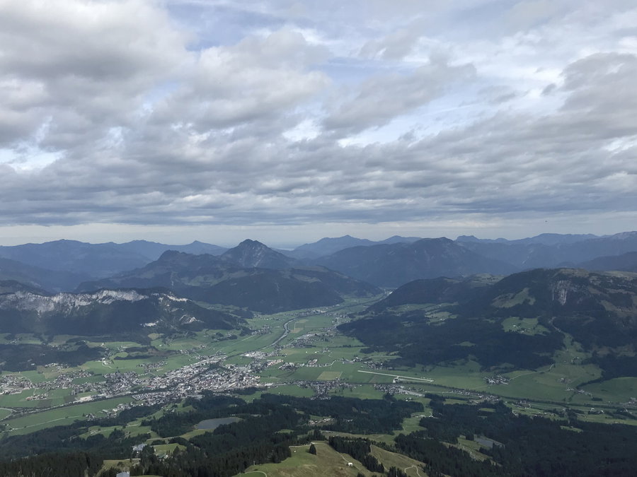 Blick auf St. Johann in Richtung Chiemgau. Foto: David Kurz