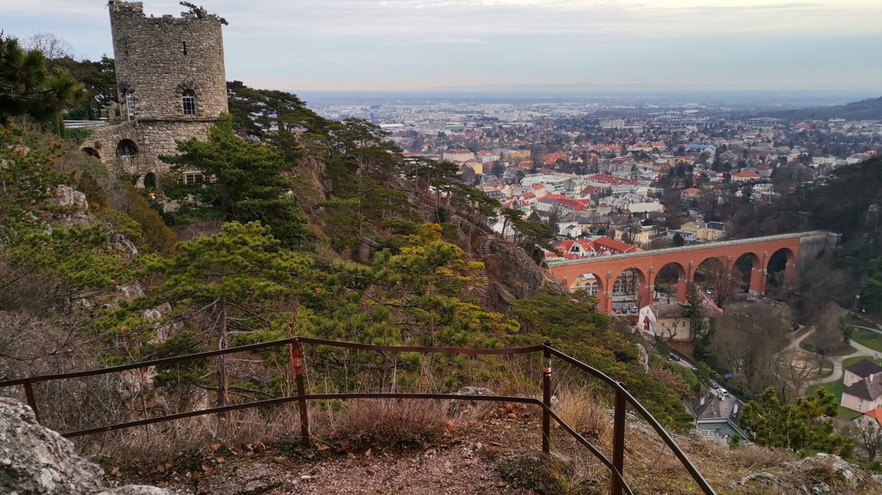 Schwarzer Turm Mödling, Foto Veronika Schöll