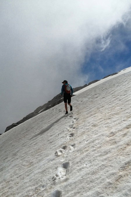 Schneefelder zwischen West- und Ostgipfel. Foto: Protect Our Winters Austria