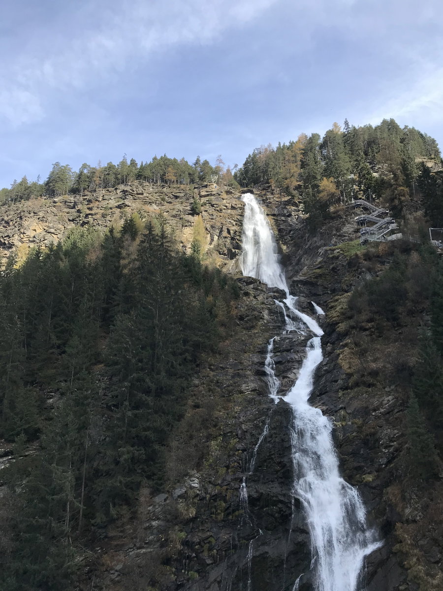 Blick auf den Stuibenfall von der ersten Plattform. Foto: David Kurz