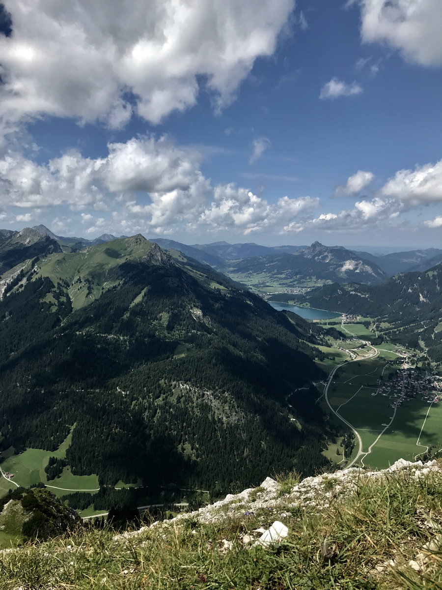 Krinnenspitze mit Haldensee. Foto: Anna Mauritsch