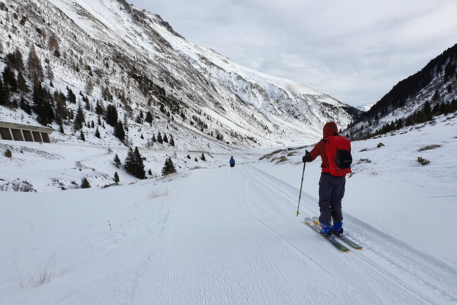 Die präparierte Ziehweg zur Zirmbachalm. Rider: Björn. Foto: Niklas, Protect Our Winters Austria (POW AT)