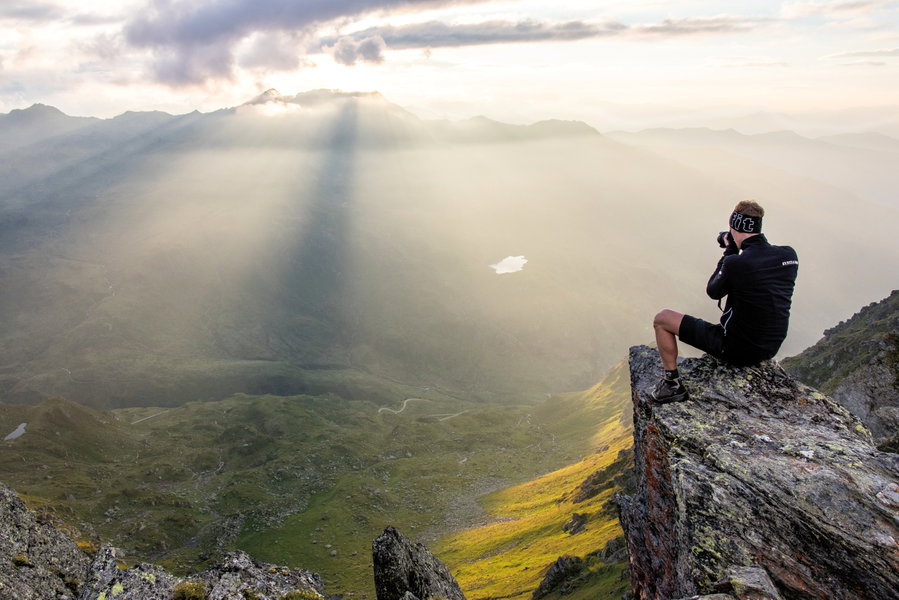 Das gute Licht nutzen wir für schöne Fotoaufnahmen. Foto: Mathäus Gärtner, TVB Kitzbüheler Alpen - Brixental