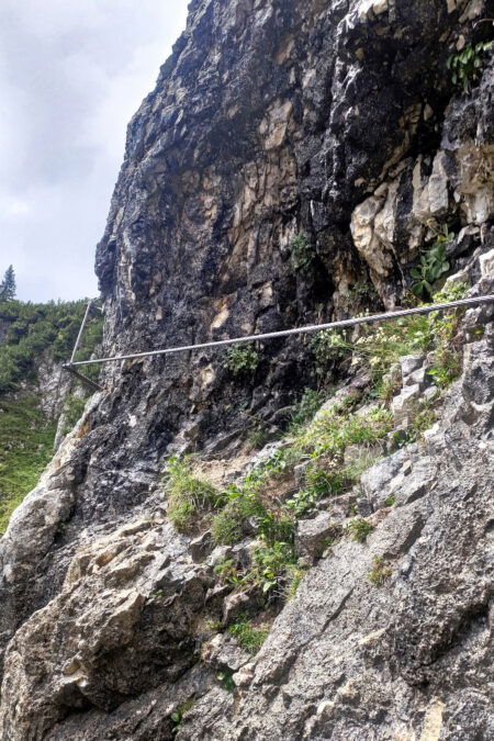 Die Seilbrücke über den Klammlweg. Foto: Simon Widy