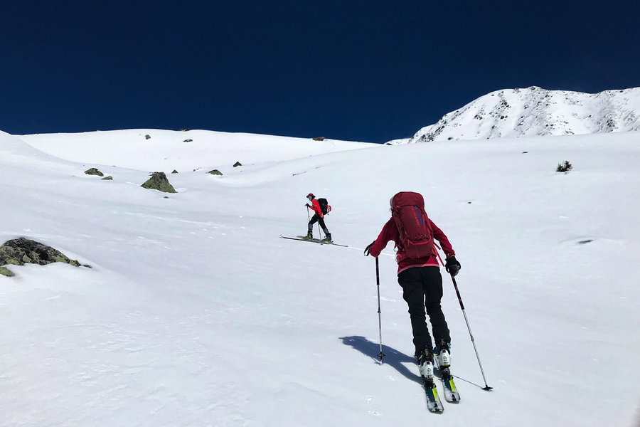 Hier verlassen wir das Skigebiet. Foto: David Kurz