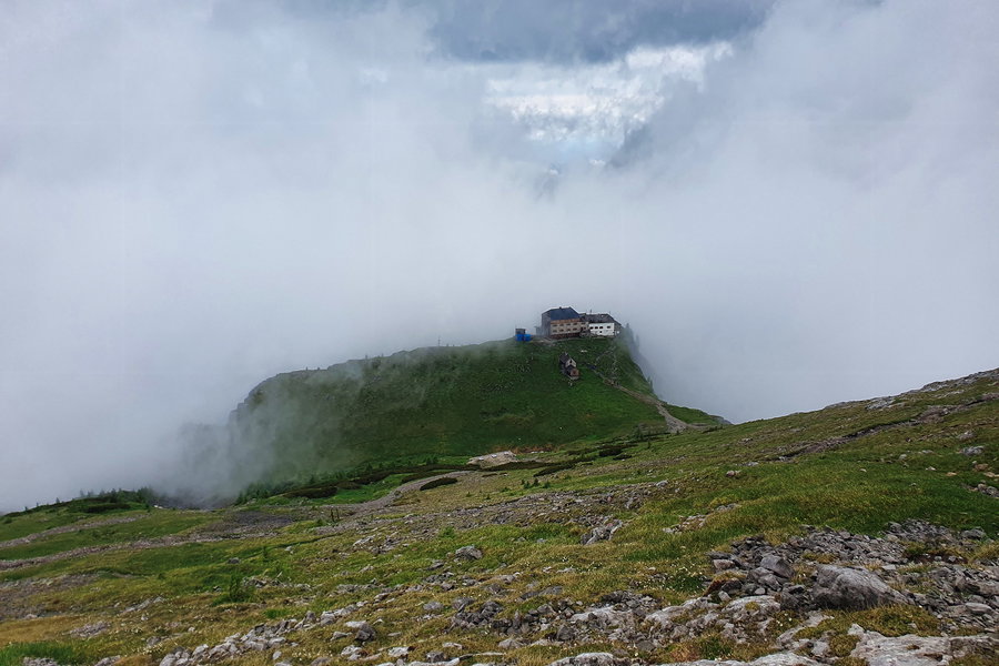 Blick auf das Watzmannhaus. Foto: Alvaro Boyny