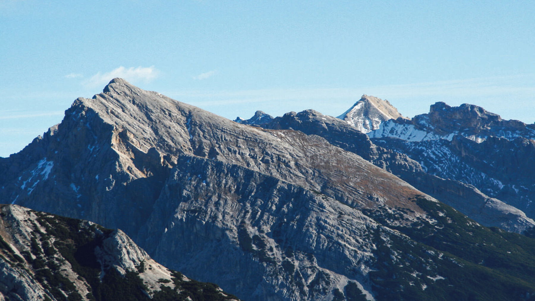 Die Pleisenspitze von Scharnitz aus. Foto: Naturpark Karwendel