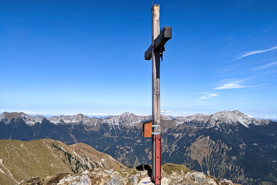 … und kurz danach erreicht man schon den Gipfel! Foto: Thomas Obermair