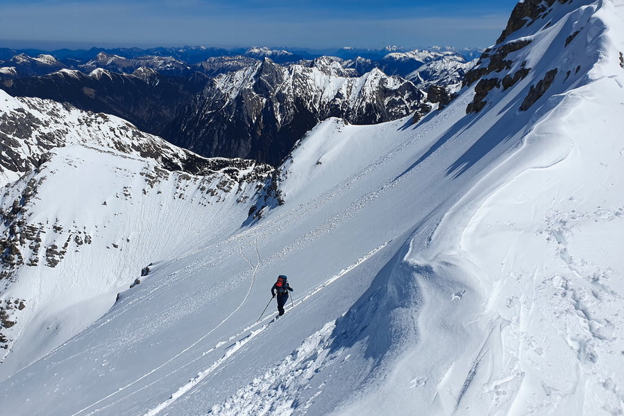 Das letzte Stück hinauf zur Scharte. Foto: Niklas, POW AT