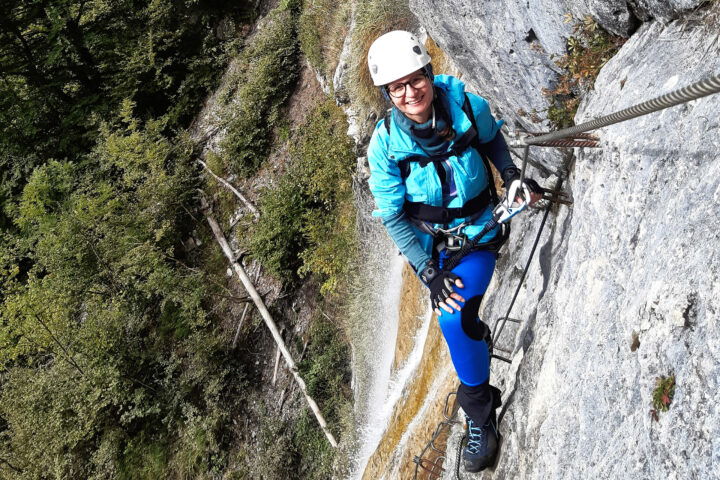 Die ersten paar Metern neben dem Wasserfall. Foto: Grace König
