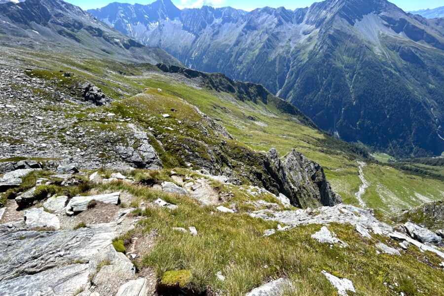 Hochalm und Maresenspitze oben, Seebachtal unten. Foto Veronika Schöll