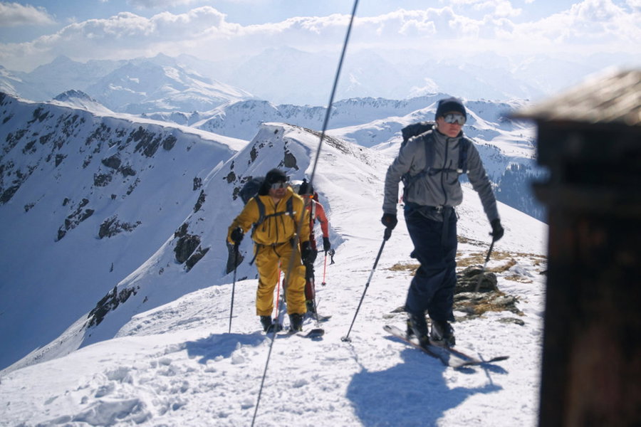Am Gipfel bleibt genug Platz zum Ausblick und Jause genießen. Foto: Mountain Tribe