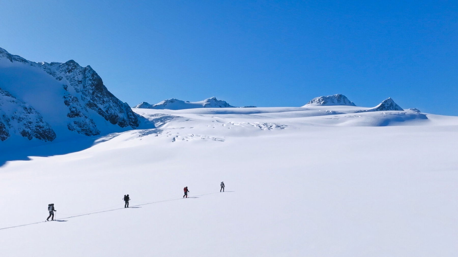 Sonnig am Gepatschferner. Foto: Mountain Tribe