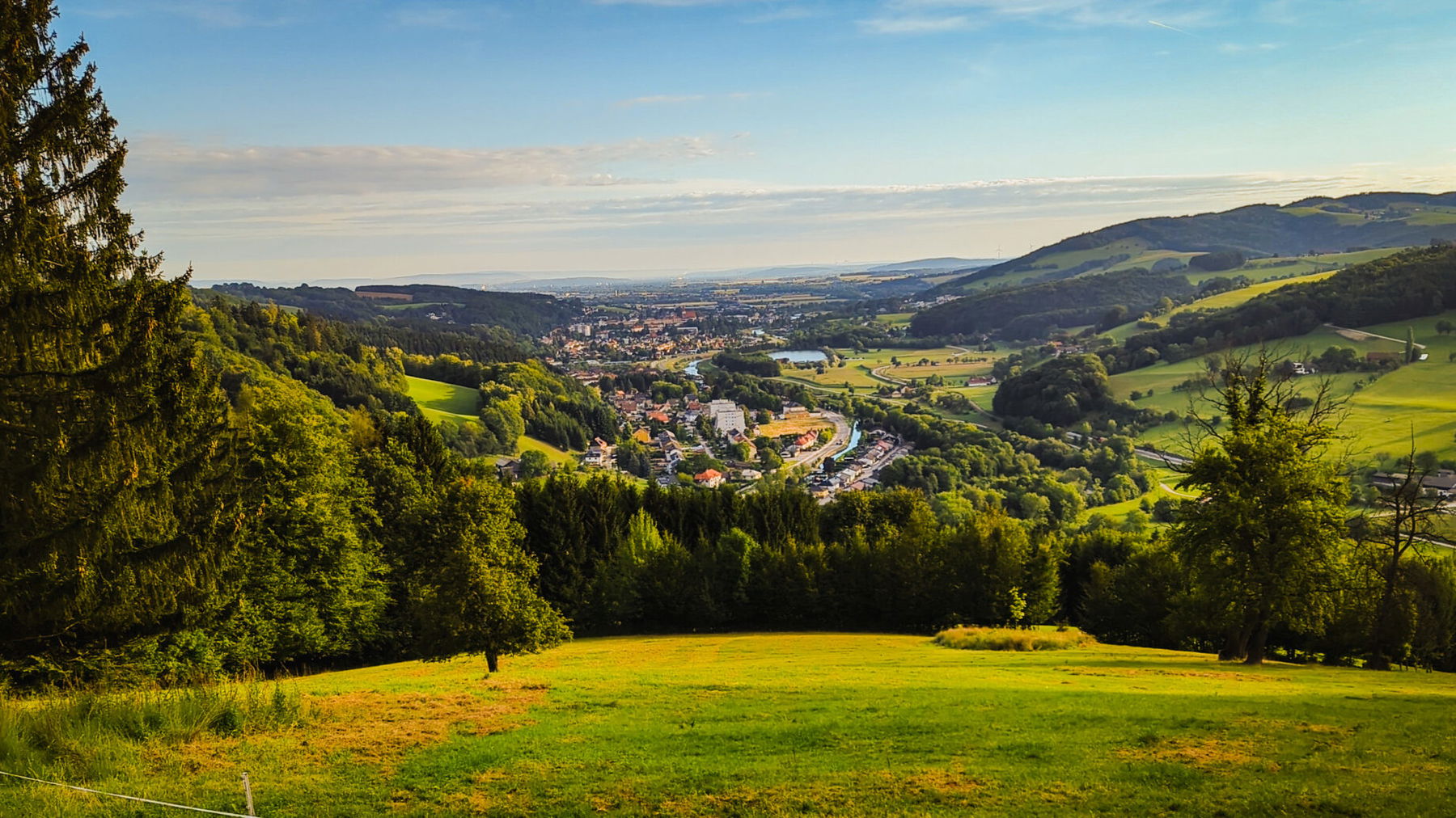 Talblick nach Wilhelmsburg, Ortsteil Göblasbruck. Foto: Lukas Zeilerbauer